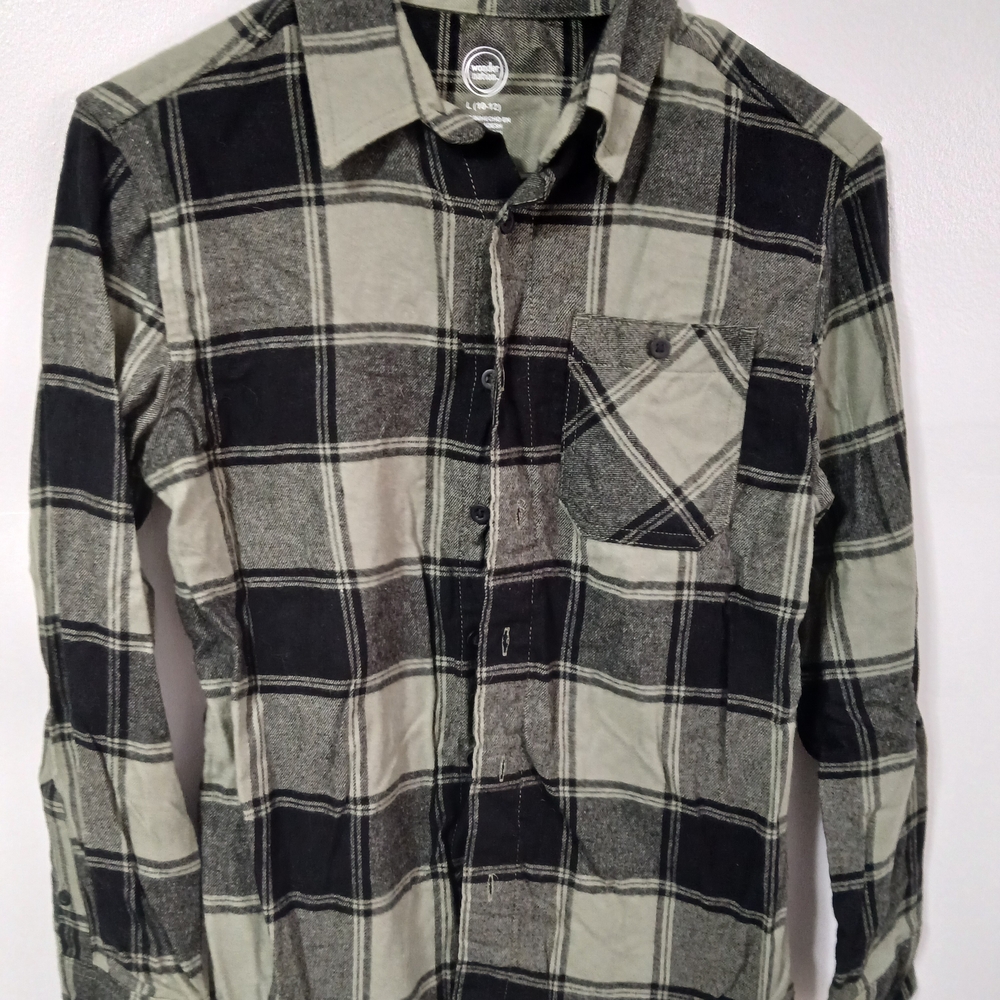 Wonder Nation Boys Plaid Flannel Button Down Shirt - Black and Gray